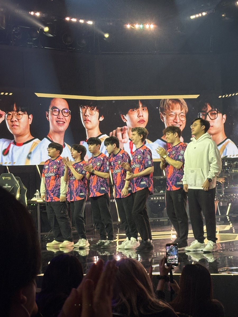 masul4_08's tweet photo. Been a PRX fan since 2023, and looking back, this team has given me so many unforgettable memories. 💜

From the heartbreak of Champions 2024 to the incredible miracle run at Stage 1 and winning Toronto in 2025, and all the way to watching PRX reach the playoffs in Shanghai in 2026, every moment has meant so much to me.

Traveling to Japan to watch the Stage 2 Grand Final and going all the way to Shanghai to support the team in person are memories I'll cherish forever.

Thank you, PRX, for making the past few years so much fun and bringing me so much happiness. Supporting this team has even inspired me to dream of becoming an esports coach, and next year, I'll be starting my journey studying esports at university. 💜

No matter what happens in the future, PRX will always have a special place in my heart. I'll keep supporting you guys and cheering for you every step of the way.

Thank you for all the memories, PRX. Let's make many more together! 👋