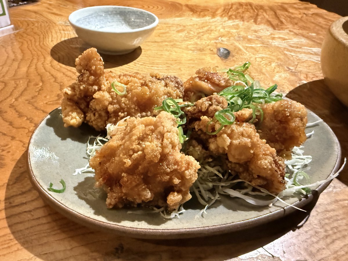 melomepanda's tweet photo. 料理上手な830。お腹減ってたから油淋鶏美味しかった！ https://t.co/hP6DriF3em