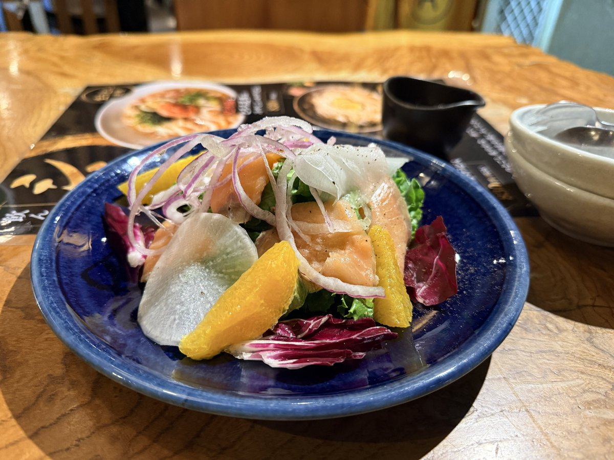 melomepanda's tweet photo. 料理上手な830。お腹減ってたから油淋鶏美味しかった！ https://t.co/hP6DriF3em