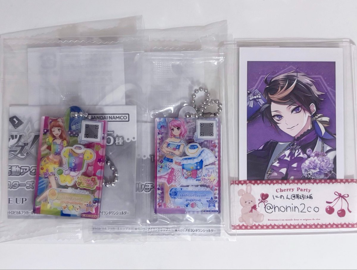 nonin2co's tweet photo. 交換　譲渡
アイカツスターズ　ガチャ　だれでもアイドル活動アクリルチャーム

譲：画像1 あこ　ローラ
求：画像2 💖ゆめ

リトリン必読です。
気軽にお声がけ下さい🙇🏻‍♀️ https://t.co/IrtqMUH84a