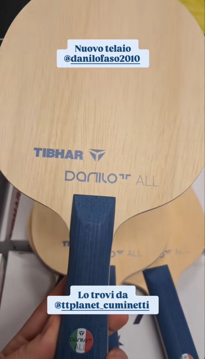 tttakkyu's tweet photo. ファーゾのモデルラケットもうできたのか
日本ではまだ発売されないだろうけど

https://t.co/WGEdESlsEw https://t.co/PmcMANKT9e