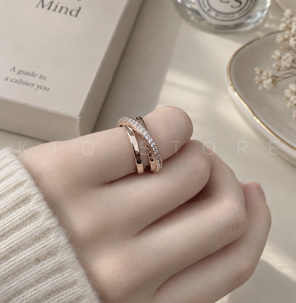 yu__624777's tweet photo. Pandoraのこの指輪、上品すぎる🥹
こんな高みえして指キレイにしてくれるのに、2万円台でGETできる💍✨️🫶🏻︎ https://t.co/z9s2lLLESi