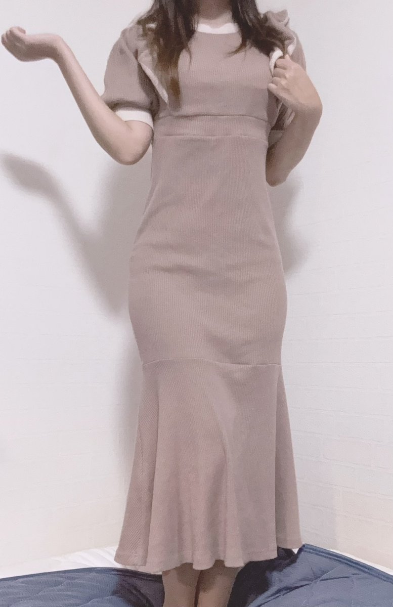 nashiko_rin_'s tweet photo. 私服売ります！

夏服なので送料分値引きして
いつもより1000円安めになってます！

ワンピース、ストッキング
2点セット送料込4000円

どれも1日着用🥰

ご希望でしたら購入前にユーザー名記載紙を持った雰囲気画像見せれます🙇‍♀️

 #私服売ります 
#ストッキング売ります https://t.co/MUPSz9aic4