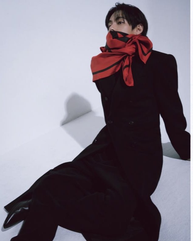 thvgaggedme's tweet photo. im still not over the absolute gag this fit was, celine knows how to style him https://t.co/0W6YTKo5JM