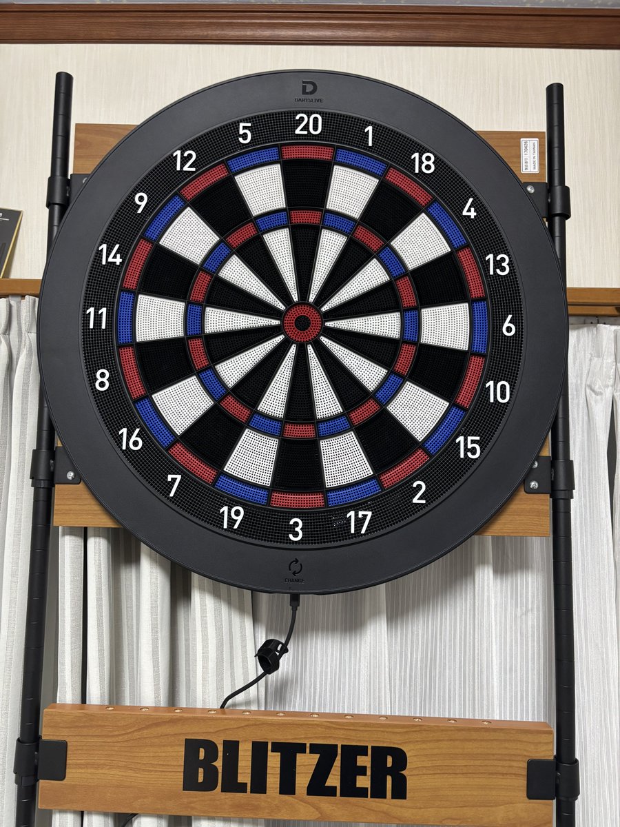 suien_DARTS's tweet photo. 設置ついにできたぞ！！！
244ってこんなに近かったのか！？
ってなった笑笑
念願のhome勢だー！

home勢の皆さんとも仲良くして
どんどん上手くなるぞ！
 #ダーツ初心者
 #ダーツ https://t.co/GTvS8CNe9H