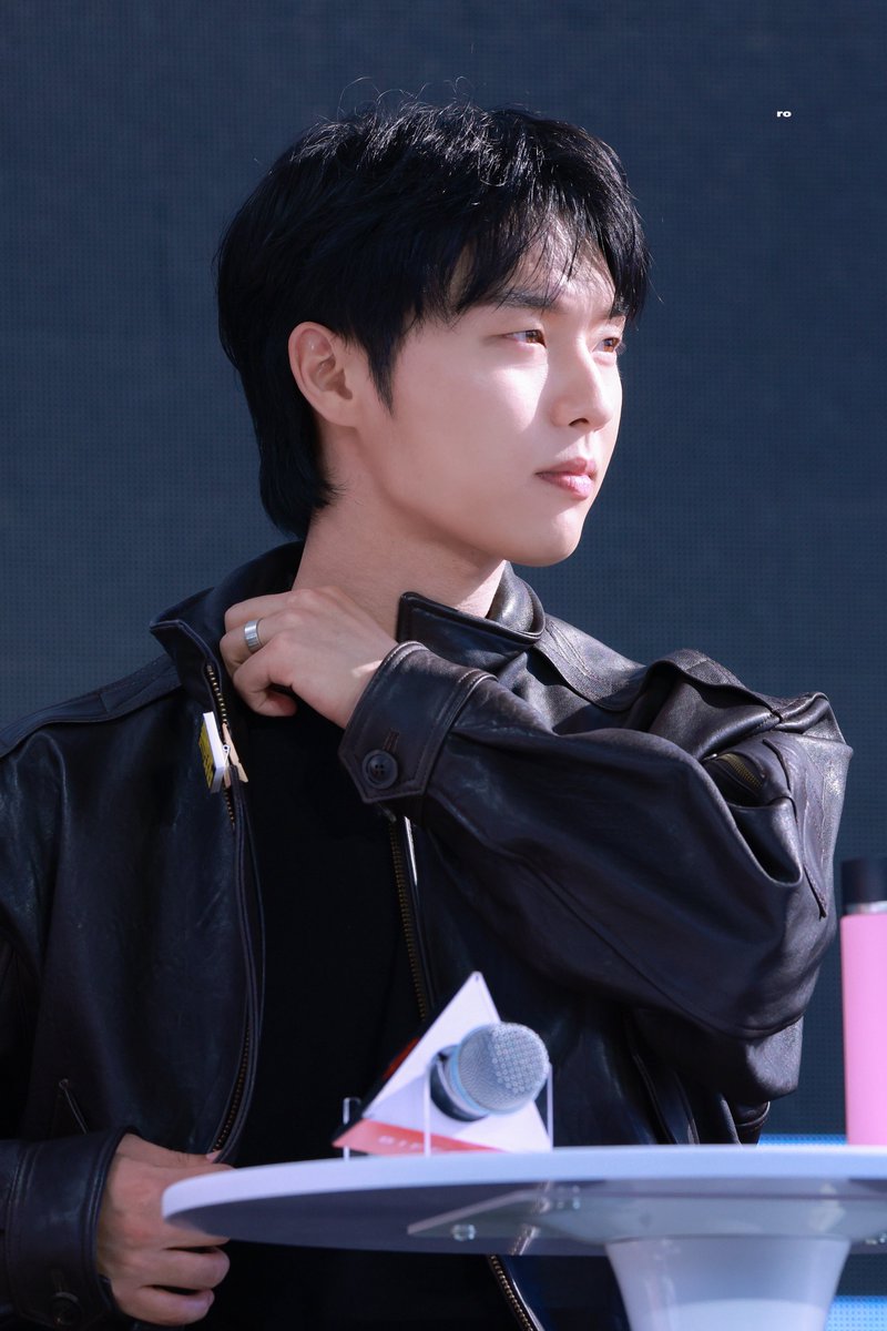 rokzfu's tweet photo. 261008 꿀알바 오픈토크 #최현욱 https://t.co/uEKG3QjIXe