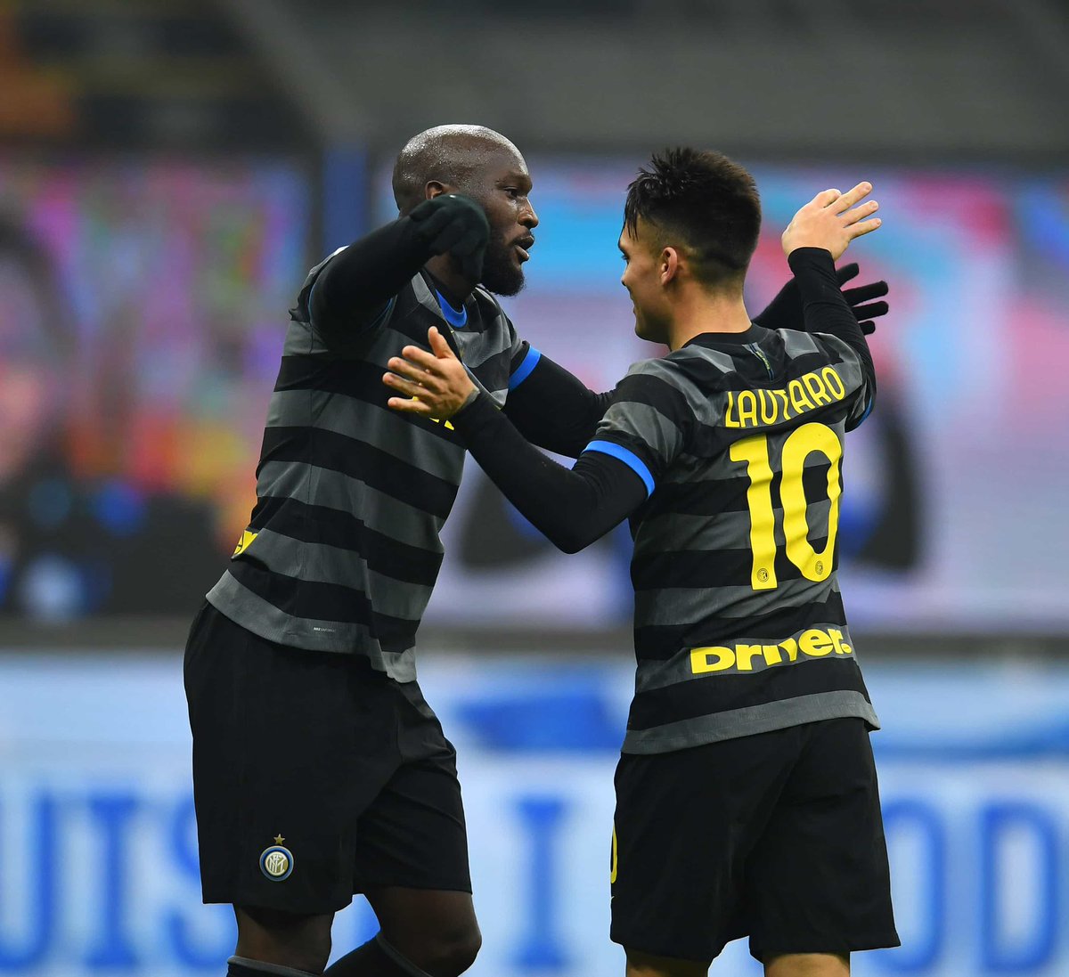 Diaby_lv1's tweet photo. L’aura du duo https://t.co/3TENcz1T5s