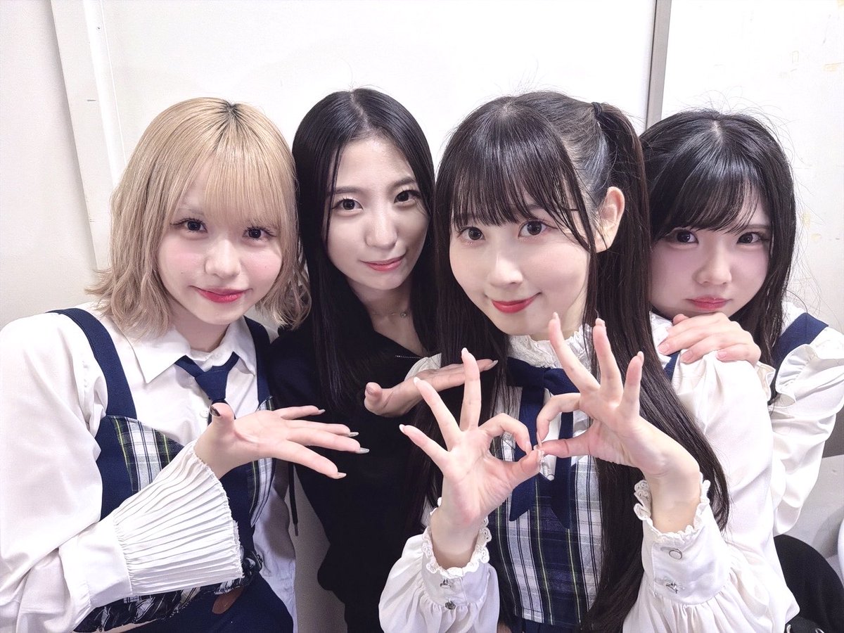 Yuzuki_ishiguro's tweet photo. るーちゃん卒業発表おつかれさま( ; _ ; )🩷
見守れて嬉しかったよ｡
1月末までたくさん思い出作ろうね💭だいすき https://t.co/fG9zqcsG21