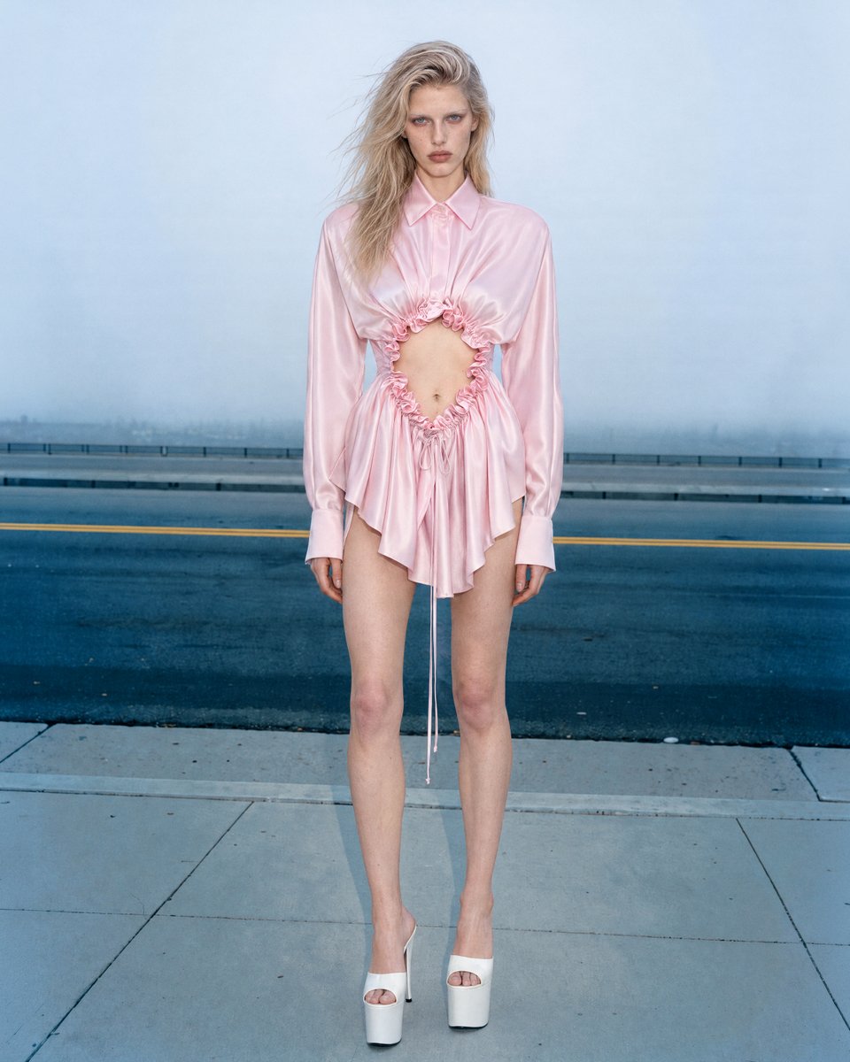 DAVIDKOMALONDON's tweet photo. Introducing Spring-Summer 2027 Collection.
View all images and learn about the inspirations behind the collection at https://t.co/mW2PGn79FU https://t.co/IwHMg7Sw62