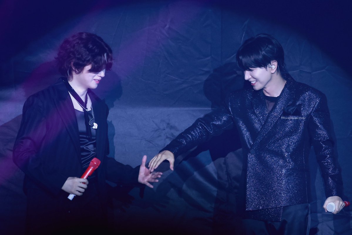 Miaomiteuk's tweet photo. 首尔回忆碎片🎶✨
#LEETEUK #이특 
#HEECHUL #희철 
#83line #83z 
#利特 #金希澈
#superjunior
@special1004 https://t.co/swMuFOVVor