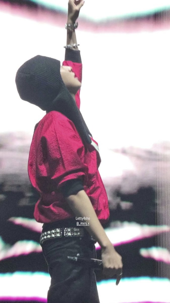 lekkermiloo's tweet photo. sksksksk gemes banget woojin pake beanie, hiphop tapi tetep imup lucu 💗😣🤏🏻 https://t.co/j8A6UMcbEl