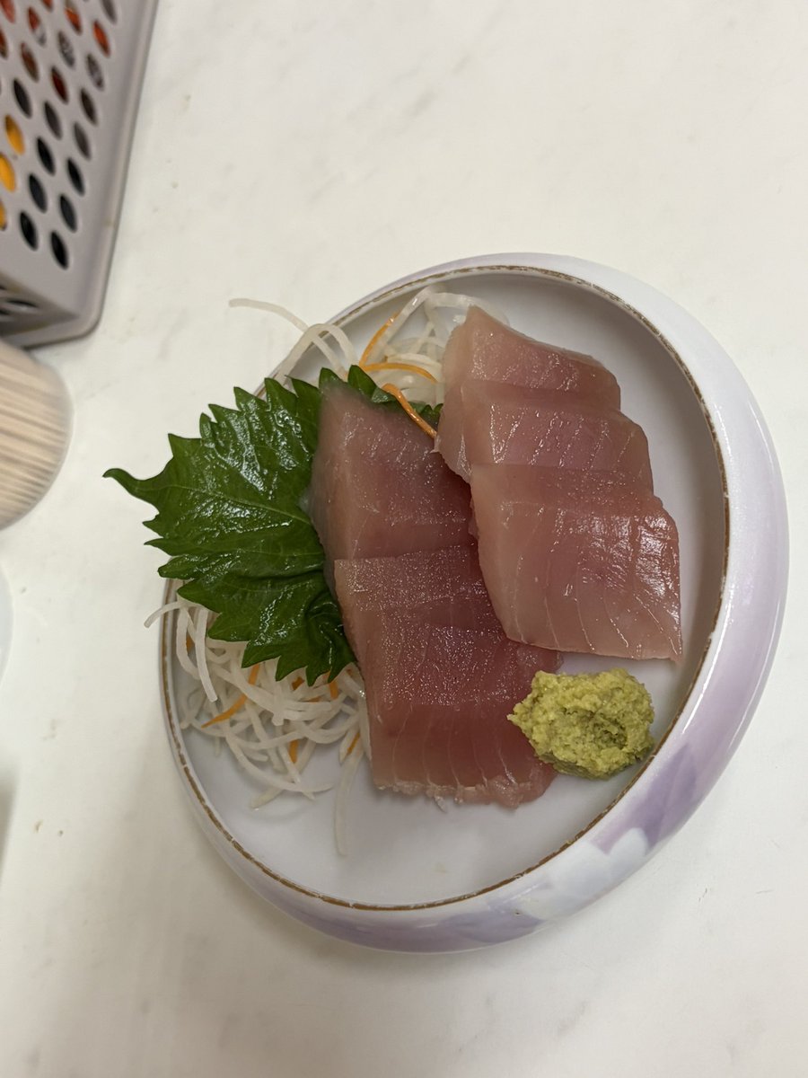 mineso9line2's tweet photo. 今日、茨城の勝田へ出張で晩御飯を食べれるところ探してたら【fuji 】って店名の店があったので思わず入ってもうた！ https://t.co/8abGN2NvAX