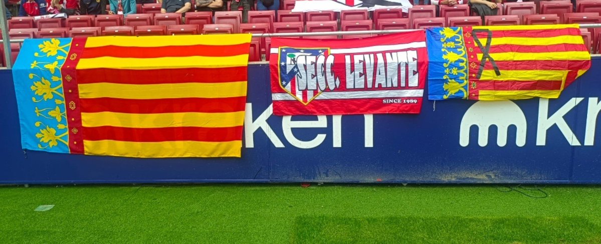 FA82Oficial's tweet photo. ¡Feliz día de la Comunidad Valenciana, en especial, a nuestros hermanos de @1989FASL y todos los atléticos!

Siempre con vosotros, en las buenas y en las malas. https://t.co/ElRuAIun64