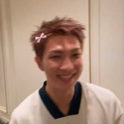 jooniebow's tweet photo. 144p but it's joonie so it's cute (˶˃ ᵕ ˂˶) https://t.co/1Z9pfaGJz7