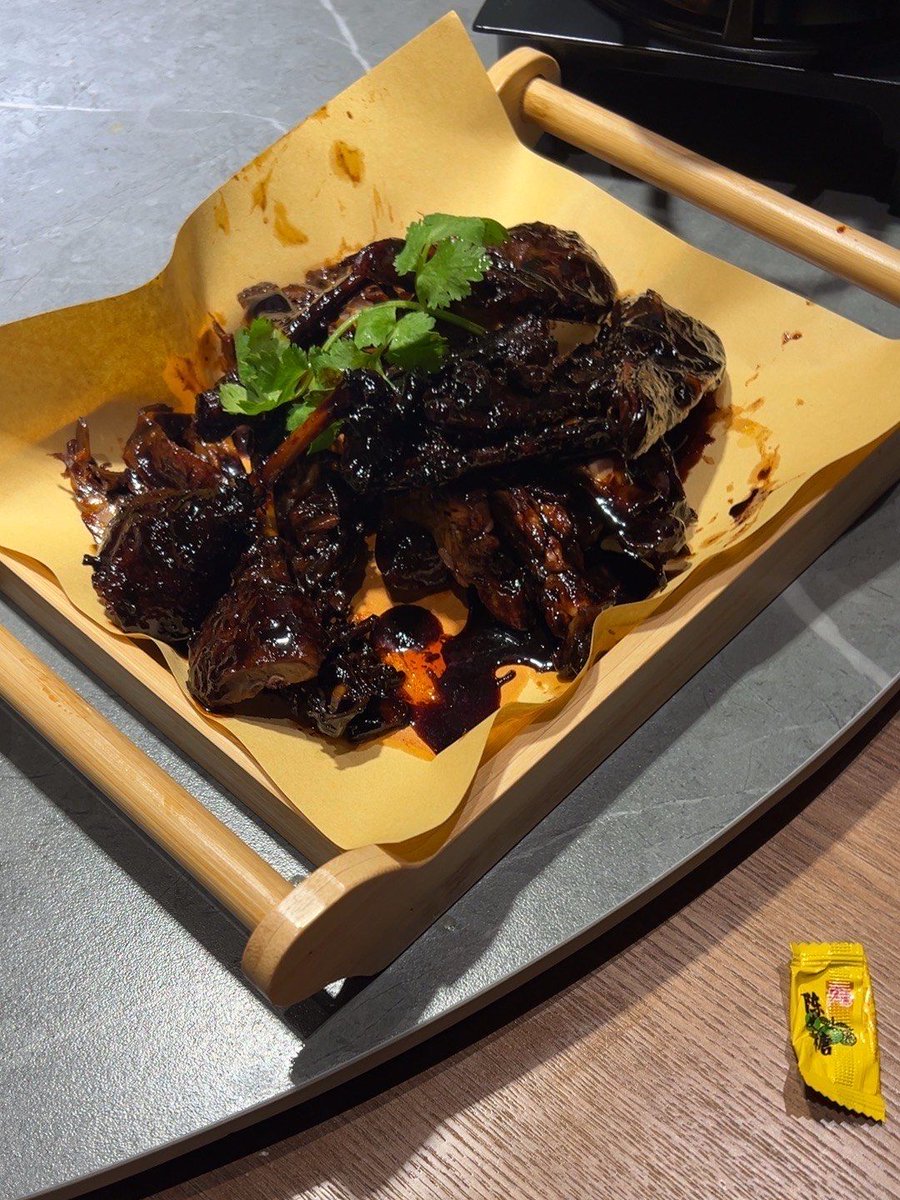 StarT_2msz's tweet photo. [Que el sabor no se acerque, que siga tan lejano y delicioso como siempre!]， https://t.co/9FIPffVcjb