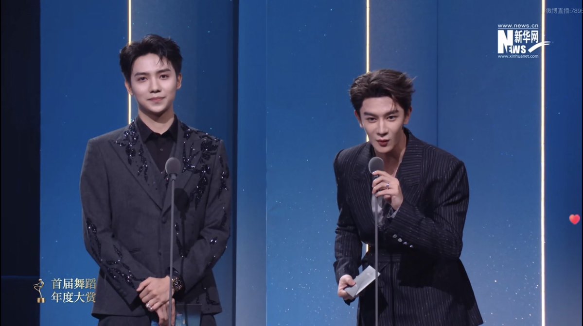 Googgigg7's tweet photo. หนุ่มหล่อแพ็คคู่ ~🥰🥰🥰

#หลัวอีโจว #LuoYizhou #罗一舟 💼🔟 https://t.co/eaTg4CBQSf