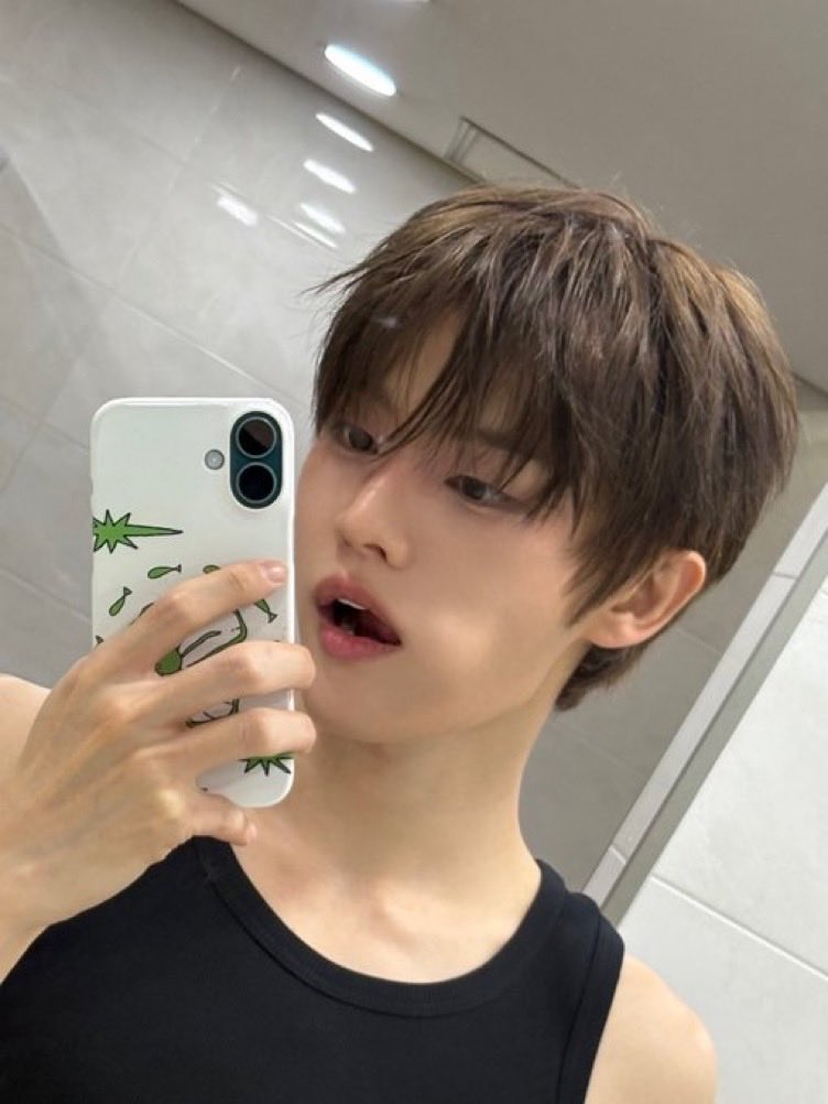 clua_archive's tweet photo. 261009 #JEONMINWOOK 🫧 update https://t.co/P1ngGP0YJB