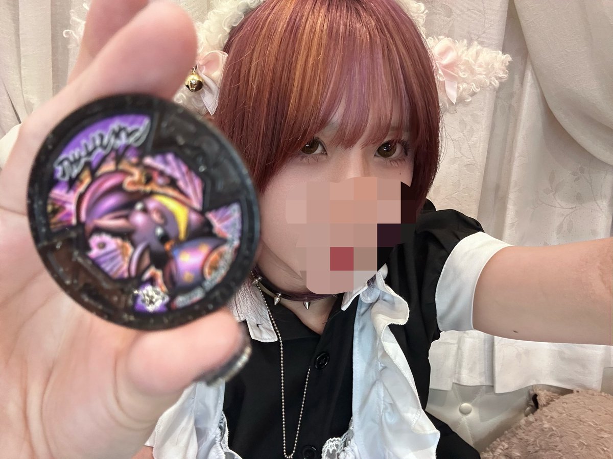 ibuko_cotton's tweet photo. おきゅおわです！V系激メロお嬢様！！来てくれてありがとう😭めちゃくちゃ嬉しかった！妖怪メダルまでありがとう😭😭😭世代すぎて嬉しいよー！
たまこのお嬢様ご主人様！私にまで乾杯ありがとうございました😭超美味しかった！ティーおそろい！また会いたい🤩🤩
明日はるるちゃん生誕‼️💕いくべし‼️ https://t.co/Z8RDQOnnf8