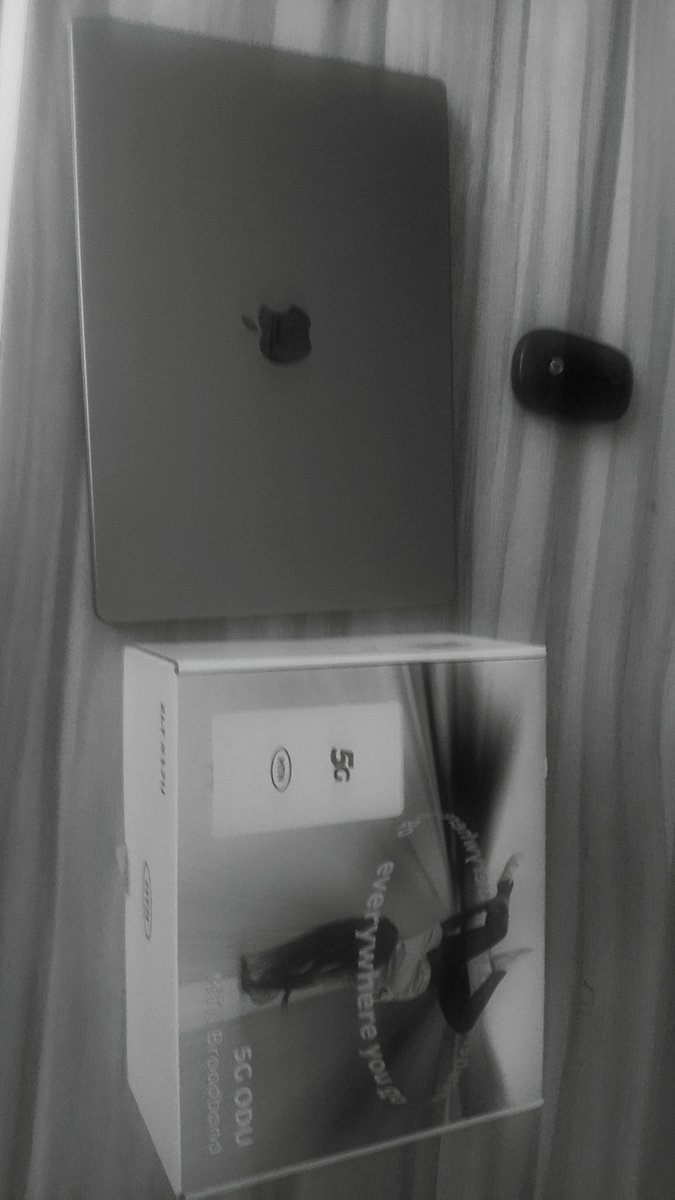 chukkya6it's tweet photo. I recently bought a MacBook and I have an unlimited internet access if you have any idea how to make money with this I'm open to  learn. How are you guys making money on this space🤲 https://t.co/5YOgrPtN1T