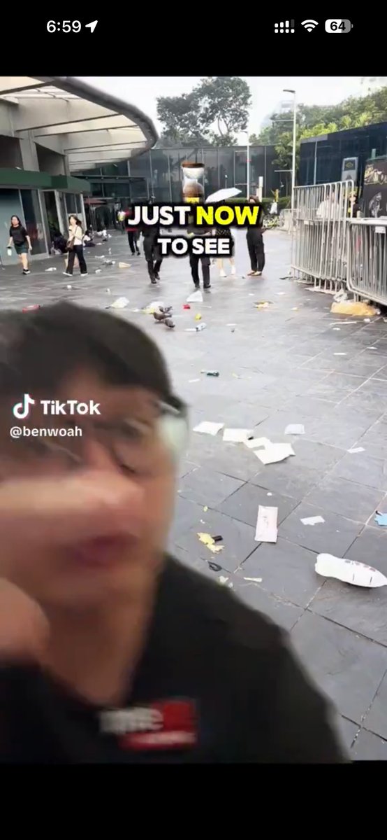 TeoYanlin's tweet photo. @Ln1Green @onlyfourlando Made my country like that ! Singapore has hosted 16 F1 races. This is the first time such an incident has happened here since CORTIS came to Singapore. Birds of a feather flock together. https://t.co/WJkoaRH4qB