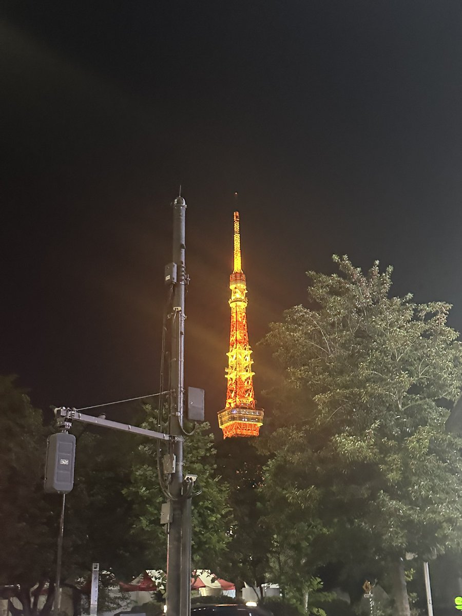 iczgy's tweet photo. 絶対カメラが汚れている https://t.co/WNpBQr2jLz
