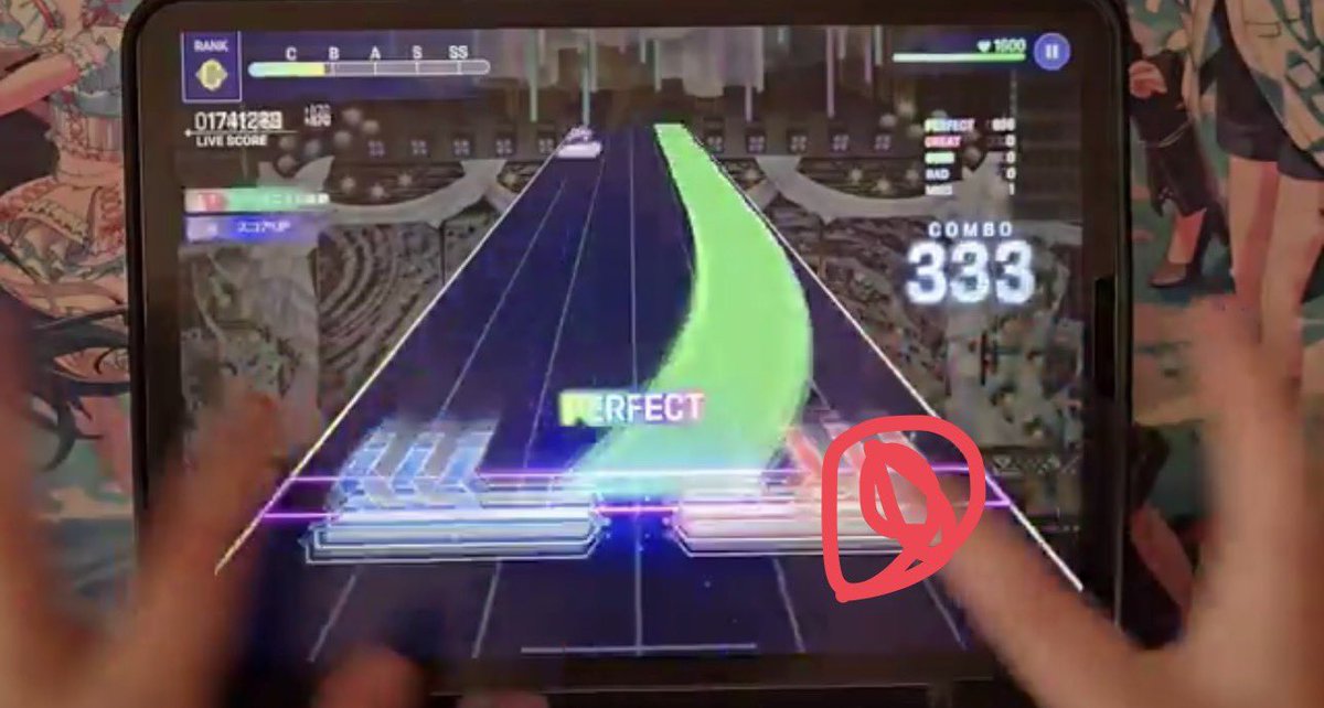 Totunyan's tweet photo. @T76Mk_omu チュウニズムと同じ仕様なんやとしたらスライドが曲がる前に先回りして抑えてるとミスになる
ちゃんとスライドに合わせて動かさないとだめなのかも https://t.co/kqCvmT8IOf