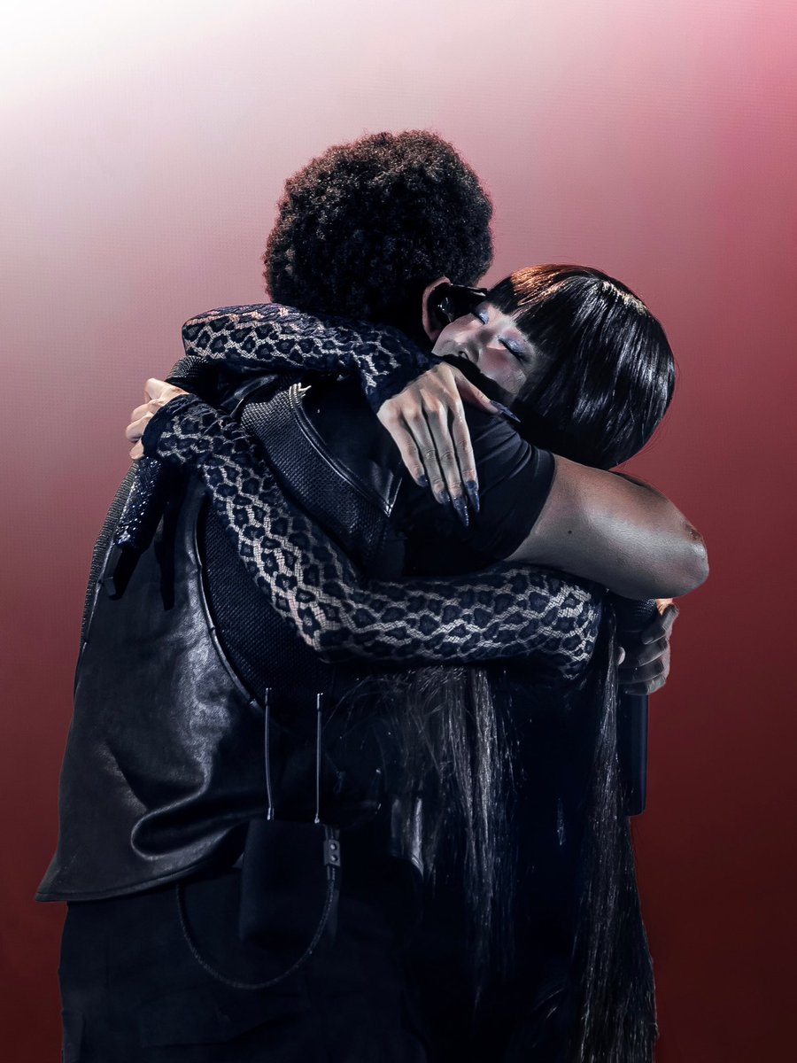 NewsWeeknd's tweet photo. Seoul City https://t.co/yLYzwS7Xpe