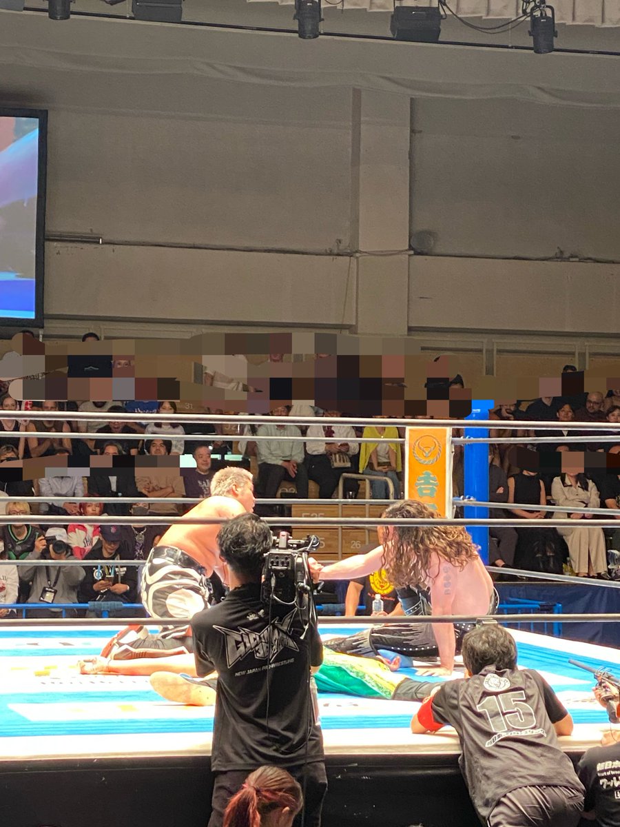 6miya9_38's tweet photo. 10.6後楽園ホール

KOBサイコーかって！！！！
オスカー🏰🔥Ice🧊💎カッコよすぎだよ😭✨

両国クソハイ確定だろ！！ https://t.co/AtKvmsraSj