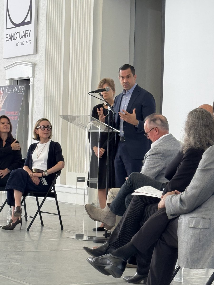 Vince_Lago's tweet photo. Coral Gables is home to some truly amazing arts &amp; cultural organizations, and Tuesday’s 4th Annual State of the Arts was a great opportunity to hear from the people who work so hard every day!

Thank you to Sanctuary of the Arts and Coral Gables Magazine for organizing the event. https://t.co/F71pn6gIE7
