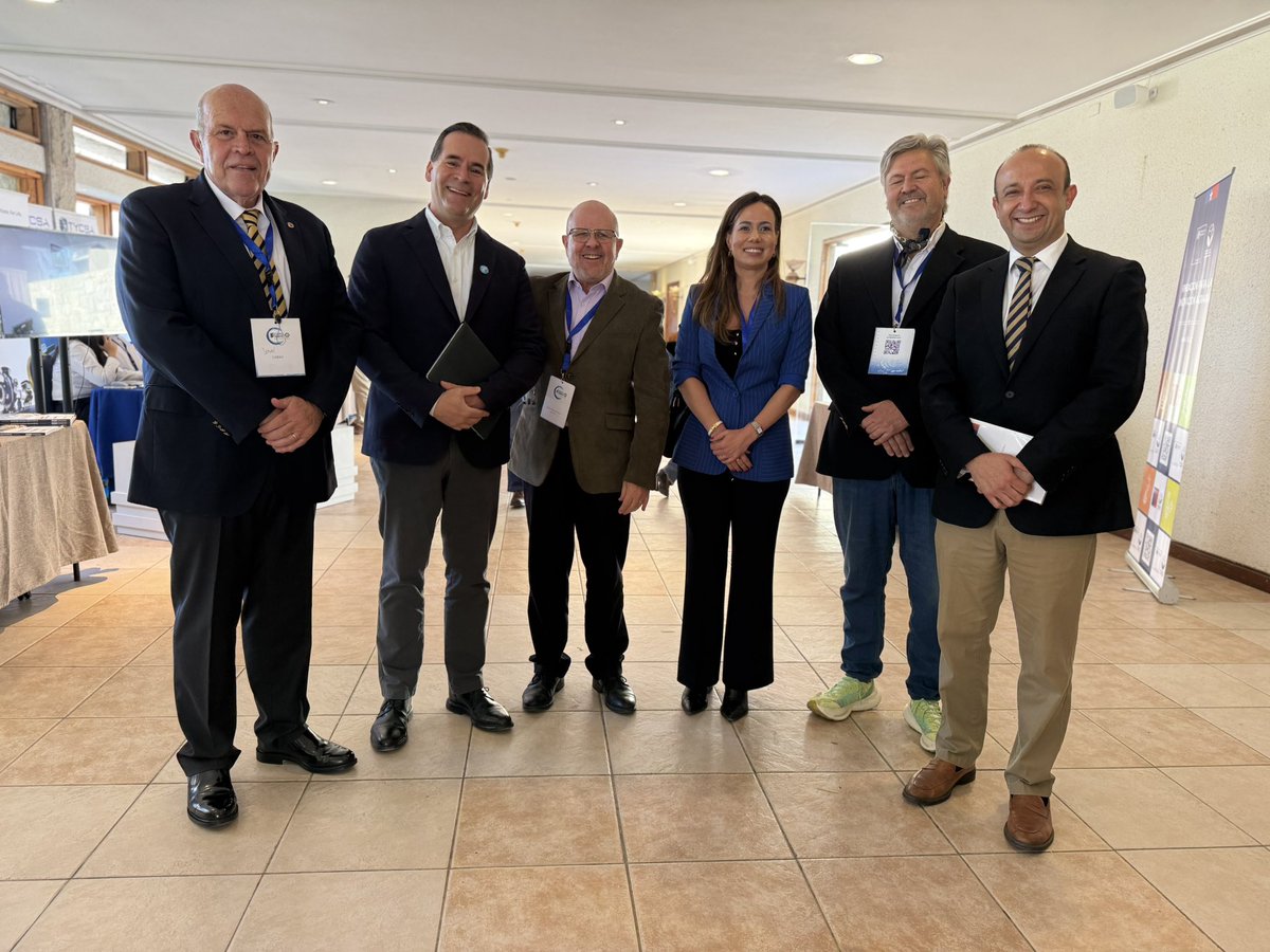 CORECoquimbo's tweet photo. 💧🌱 Expo AGRYD En Terreno promueve la innovación para una gestión más eficiente del agua

Empresas, autoridades y productores campesinos se reunieron en esta jornada para conocer nuevas tecnologías e innovaciones orientadas a una gestión hídrica más eficiente y sostenible. https://t.co/rDrs3AsIjJ