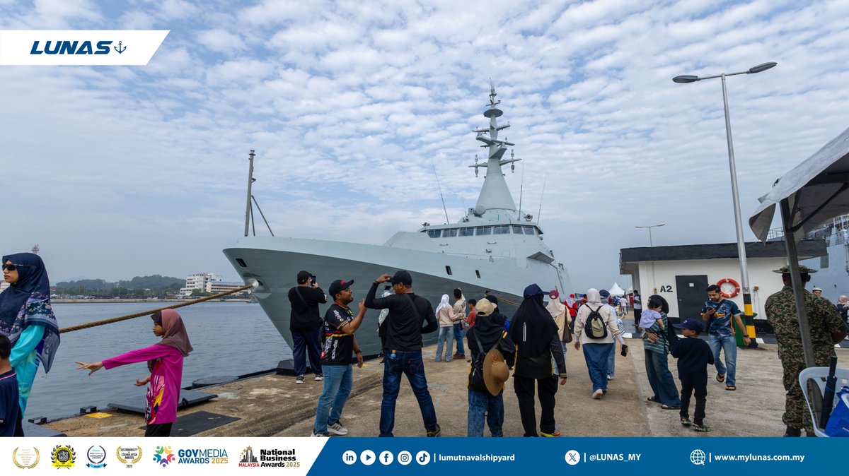 aag_th's tweet photo. 🇲🇾🇫🇷⚓️AAG_th บันทึกประจำวัน: การส่งมอบเรือฟริเกต #LCS ลำแรก KD Maharaja Lela มาเลเซียถูกเลื่อนเป็นเดือนเมษายน 2027
https://t.co/MA7g0DJC0q
#Malaysia #Navy @tldm_rasmi #RMN @MINDEFMalaysia @LUNAS_MY #LCS1 #France @navalgroup #Frigate #Warship https://t.co/u0Ymoejv6J