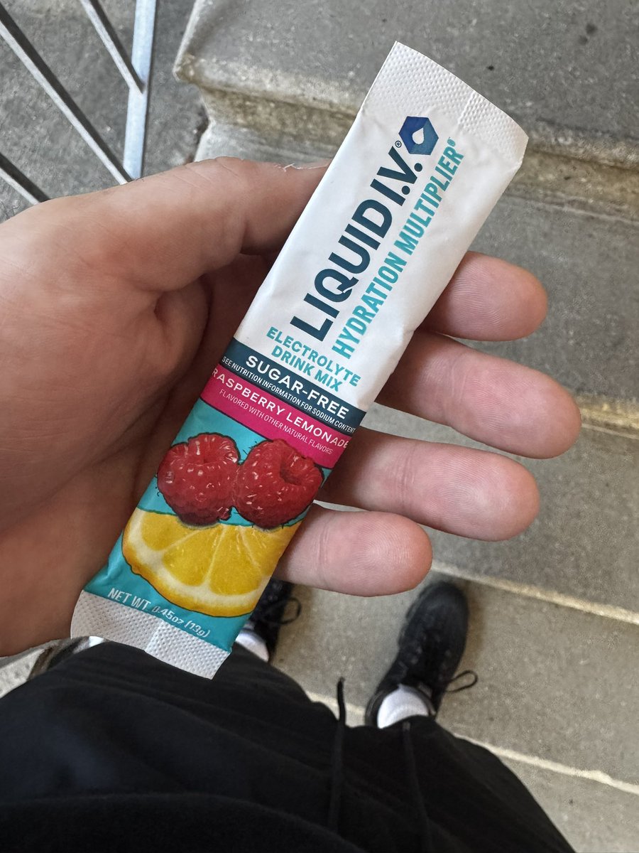 loutherunner's tweet photo. It’s been a good morning. 

If you look close that’s a NYC Marathon shirt. 

Real runner shit. 

#run https://t.co/m1Q9DQ8Kau