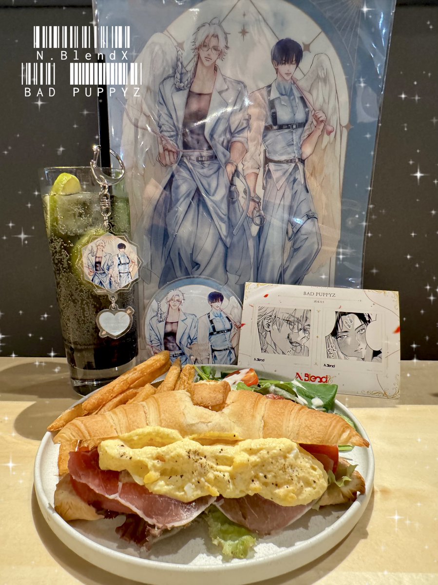 00otaringo00's tweet photo. テーマのごとく、素敵な作品との運命の出会い*:.。.☆
今年商業BLにハマり、まだまだ出会えていない先生がたくさんいる中で、また1人素敵な先生に出会えて大興奮♡
完売していたアクリルコースターが再入荷したと知り、急いでカフェへ
→続き
#NBlendX創刊
#BADPUPPYZ
#西本ろう (@nishimoto6rou)先生 https://t.co/ALi6S0yqRn