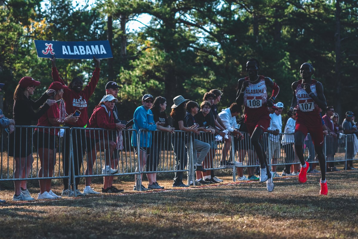 AlabamaTrack's tweet photo. Just one more week until the Crimson Classic!

#RollTide https://t.co/9BOHYLiLWY