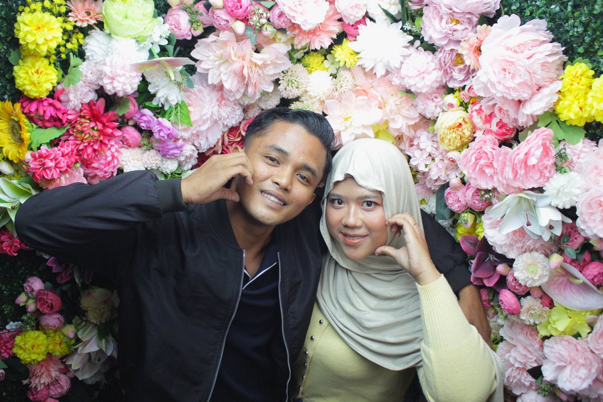 shamineeeeee's tweet photo. Happy 1tahun 🤍 https://t.co/lCgtsjOlcv