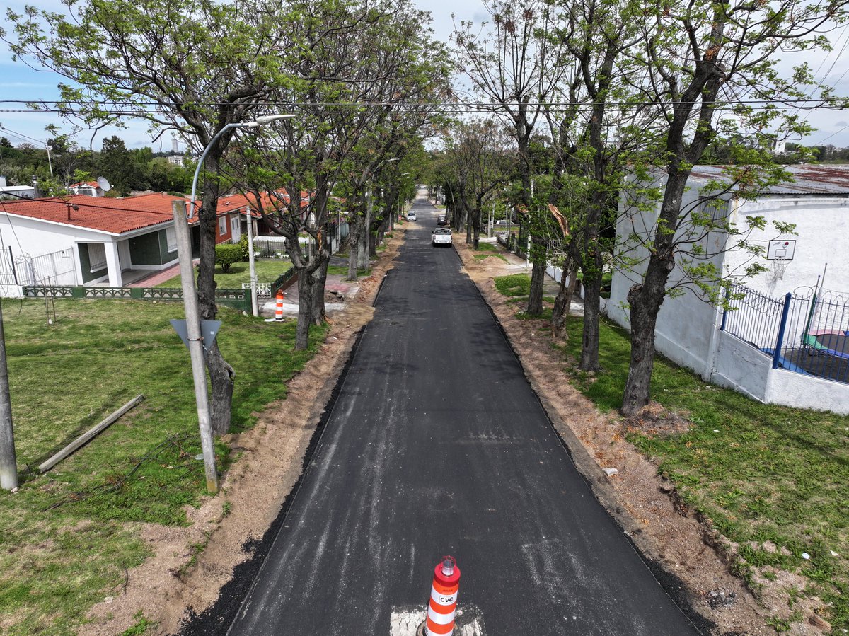 MunicipioGMvd's tweet photo. 📍 Rambla Costanera María Abellá Ramírez
📍 Coronel Pedro de León y Capitulares
📍 Yucutujá, Tacuarí y Oficial 4
Conocé el detalle de estas obras entrando a nuestra web: https://t.co/zhjFMDH5RO
#EsContiGo https://t.co/8SCcP8LEOr