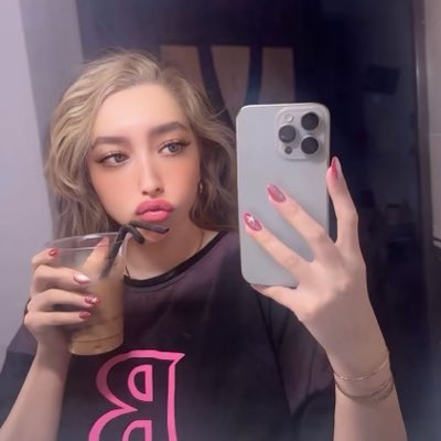 itsabout_z's tweet photo. #NewProfilePic
💆🏼‍♀️✨ https://t.co/FYj1WoSmt8