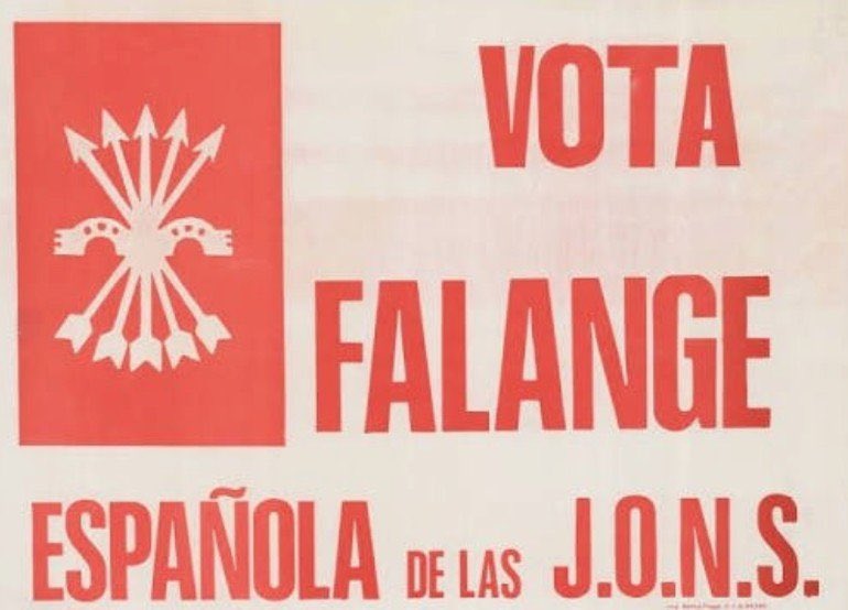 1990HOOL's tweet photo. @miguelccervera @electo_mania No mezcléis el Yugo y las Flechas con la derechita sionista de Vox. Ellos defienden el dinero y a sus amos de fuera. La Falange defiende a España y a sus trabajadores. https://t.co/fHdb3epzYR