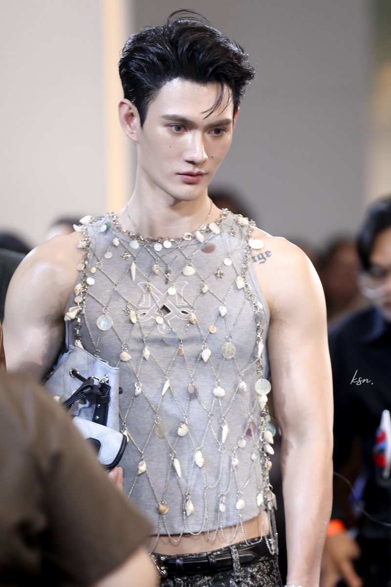 ksnsakasong's tweet photo. สัมสื่อ จึ้งเกิ๊นนนนน

PPV BIFW26 SIAM PARAGON

#SiamParagonBIFW2026xPoohPavel #pavelphoom @pavelphoom 
#MergexBIFW2026xPavel
#SiamParagonBIFW2026 https://t.co/qpJIvCiIHL