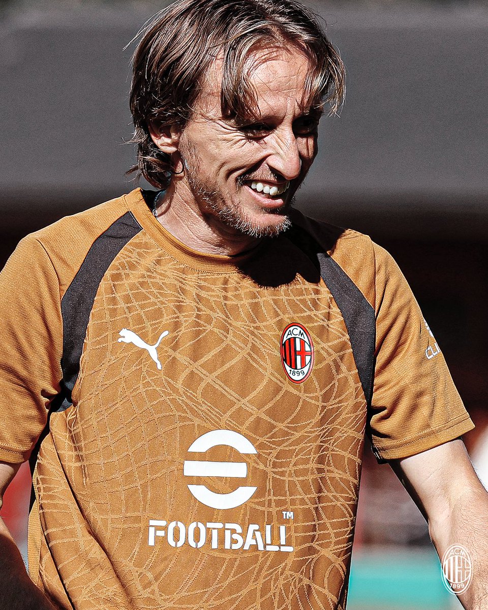 acmilan's tweet photo. 🤩 https://t.co/vh82lhPoEN