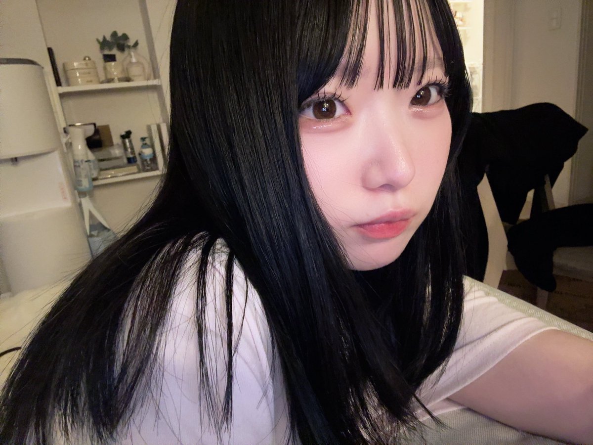 _Uo_oU_pp's tweet photo. 私の顔はこれです https://t.co/ftz5DHOq0L