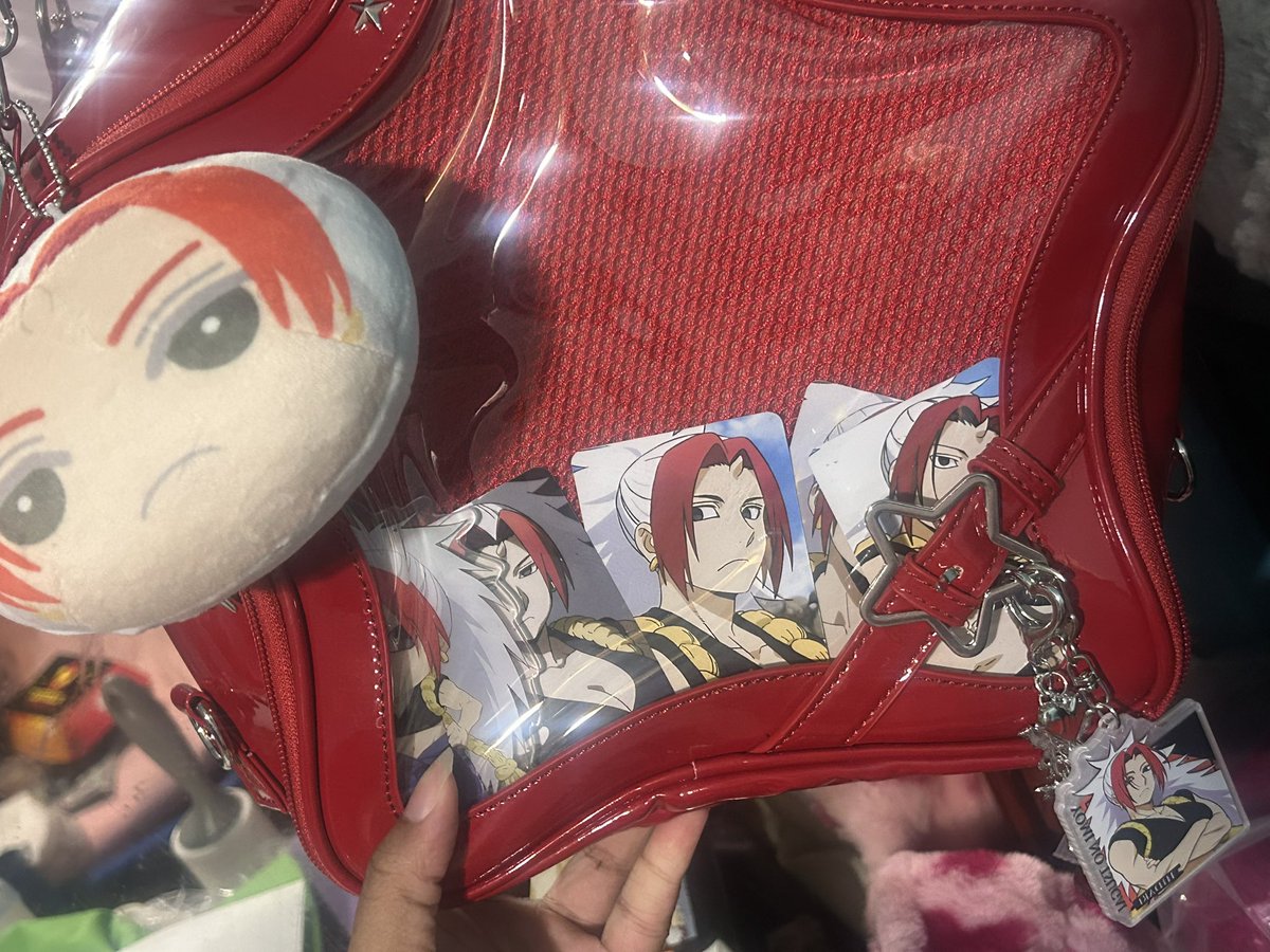 mikelelovein's tweet photo. My Left Ita bag I’m still developing and my PhaiDei Ita bag I made when I was at ANYC ^_^ https://t.co/lYDEZrO2gQ