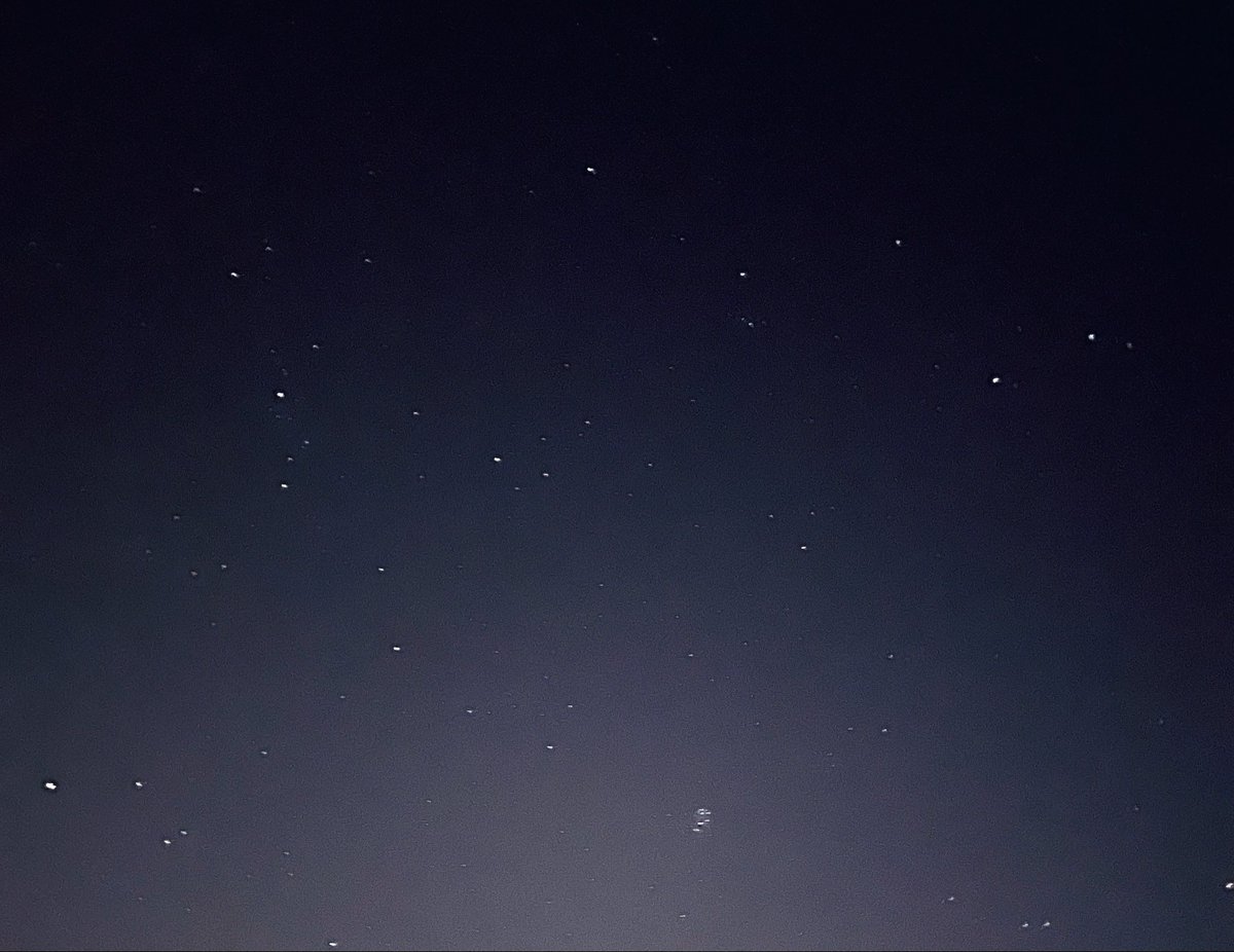mayn_tw's tweet photo. めちゃいい天気すぎて、星がすごい、、、！！！iPhoneでこれはすごすぎない？？？

山形 新庄にいるよ🌌 https://t.co/XlY1H7cZAa