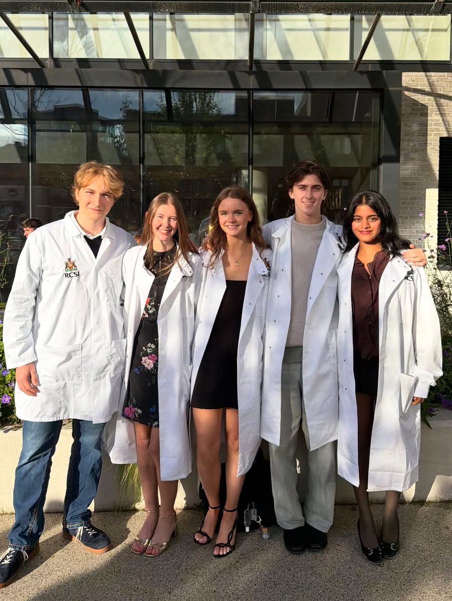 AtlanticProgram's tweet photo. A big milestone unlocked! 🥼

Congratulations to the RCSI students who received their White Coats and took their pledge this week.

A proud moment marking the official start of their journey in healthcare 👏

📷 rcsi_studentlife https://t.co/ppdRP9xJhh