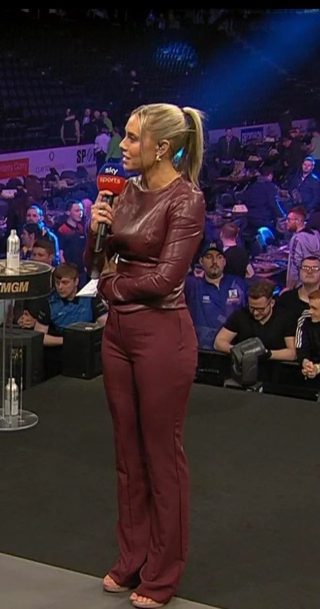 PresentersTv's tweet photo. Emma Paton https://t.co/x1NTQb9LVL
