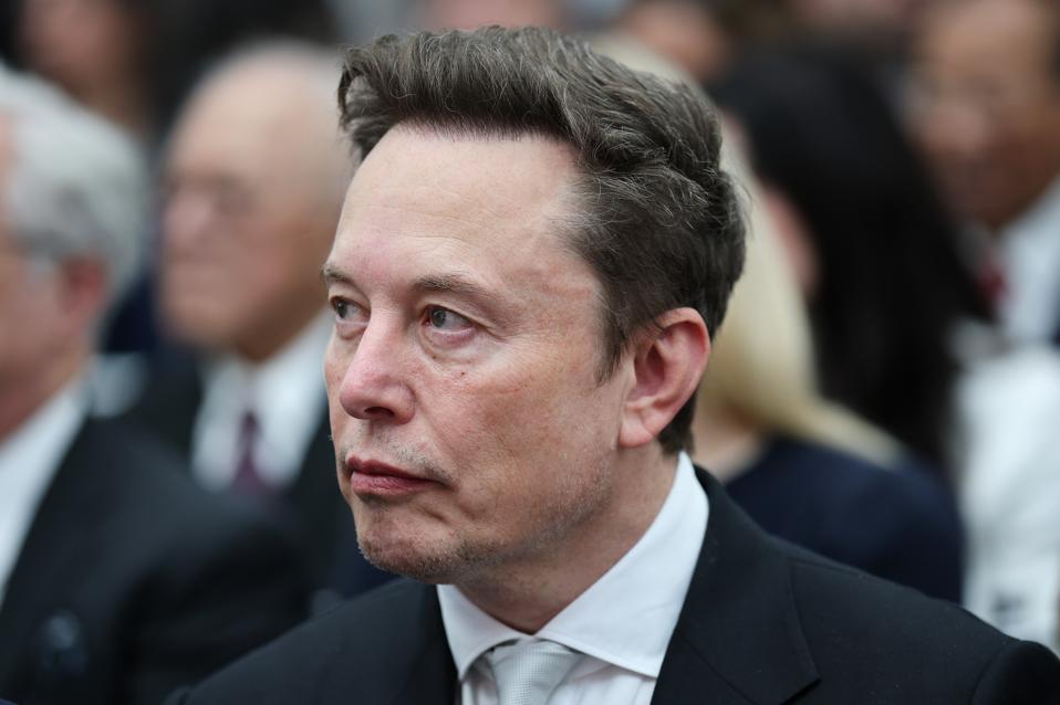 Forbes's tweet photo. Musk Becomes A Trillionaire Again As SpaceX, Tesla Shares Rally
https://t.co/ICTP0VTKqO https://t.co/sc126z5vZd