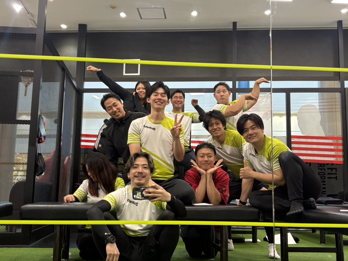 zenryokusyojoAM's tweet photo. 遅くなりましたが、10月から、オープンからの2年お世話になったりんくう泉南から、北花田に異動いたしました！！！
寂しい気持ちもありますが、新しいメンバー達に救われながら頑張ります👊✨️ https://t.co/sKcNCq0UYX