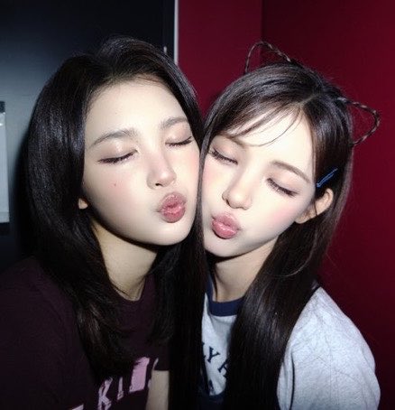 S2ha_yo's tweet photo. 고냐니 탈을 쓴 가나디와 늑대의 탈을 쓴 원숭이.. https://t.co/cvU4q8jqIJ