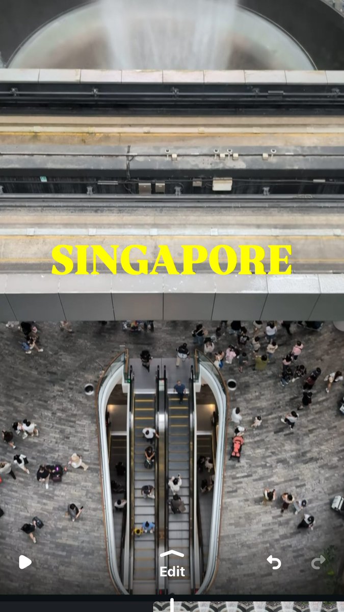 twlLz20's tweet photo. Jewel Singapore is more than an airport—it’s a destination. From the world’s tallest indoor waterfall to lush gardens and striking architecture, every corner feels unreal. Would you explore for hours or head straight to your flight? https://t.co/QEiDeObSgs