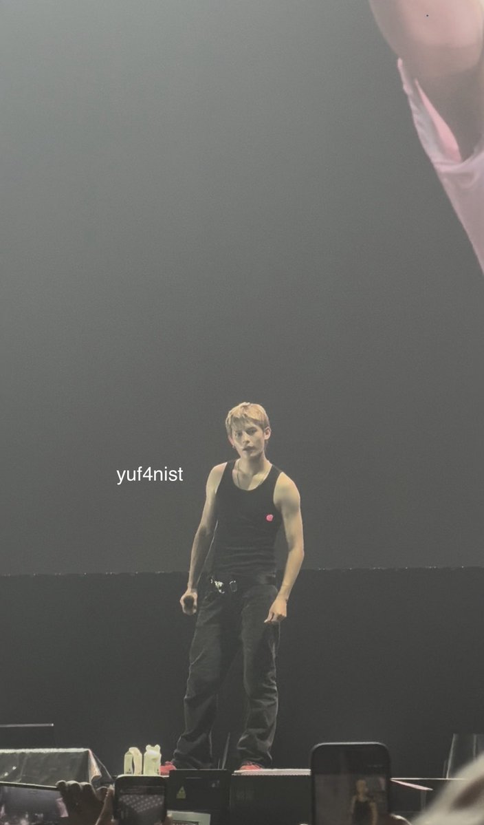 yuf4nist's tweet photo. i wanna cry he looks so good irl wtfff the rumors are true 😭 his face is so barbie https://t.co/LxavulJV2t